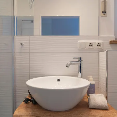 Unter Den Linden 3 Erdgeschoss Mit Neuem Bad